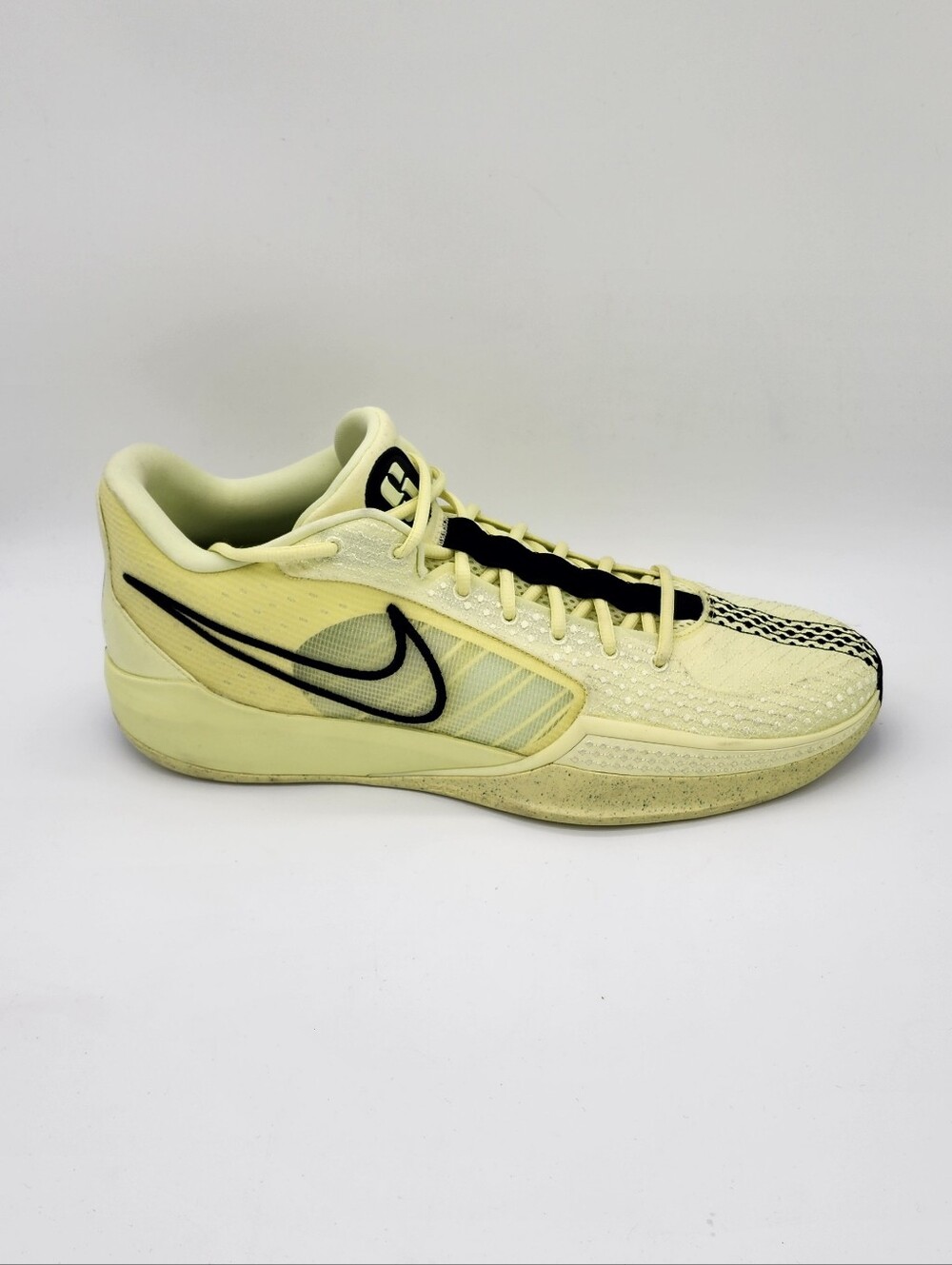 Nike Sabrina 1 Exclamat!on W Size 18.5